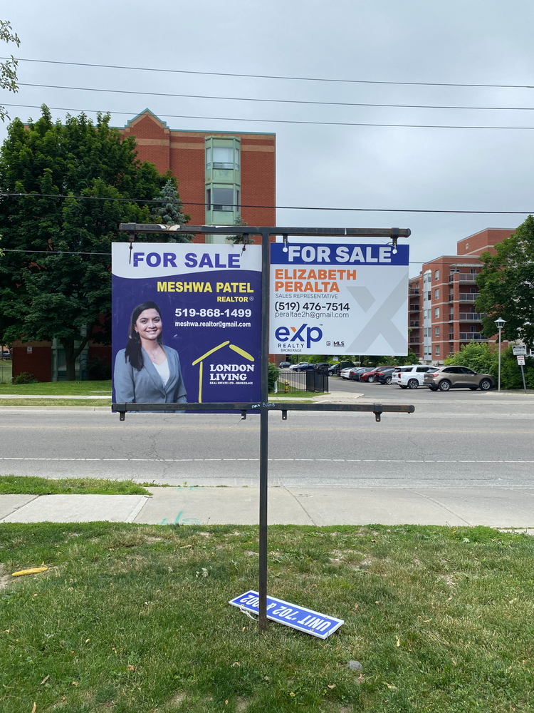 REAL ESTATE SIGNS